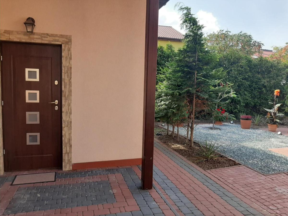Radzymin Pd Faktura Apartamenty Na Przedmiesciach Z Prywatnym Parkingiem I Ogrodem Екстер'єр фото