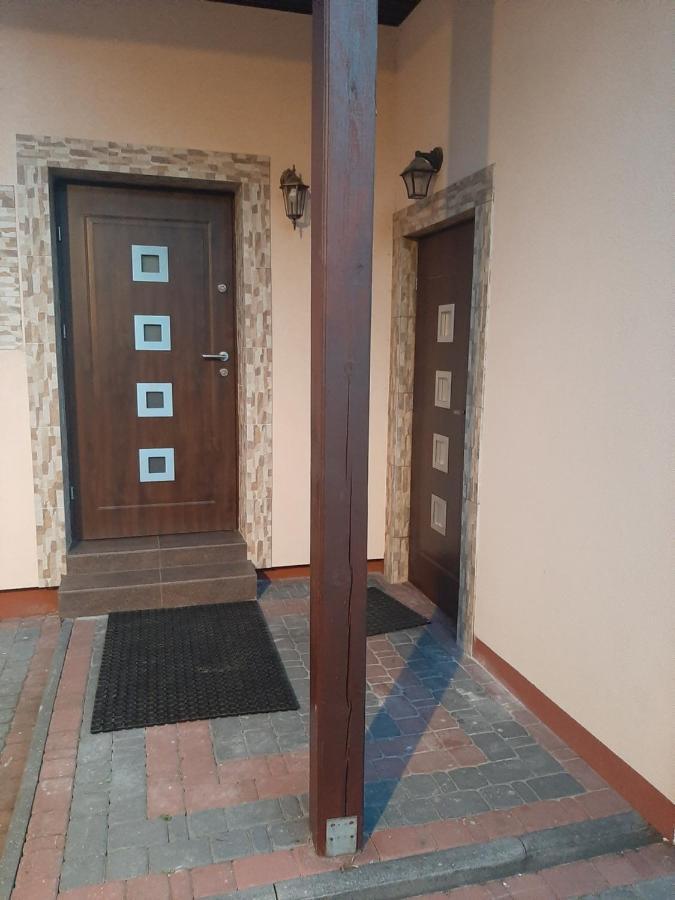 Radzymin Pd Faktura Apartamenty Na Przedmiesciach Z Prywatnym Parkingiem I Ogrodem Екстер'єр фото