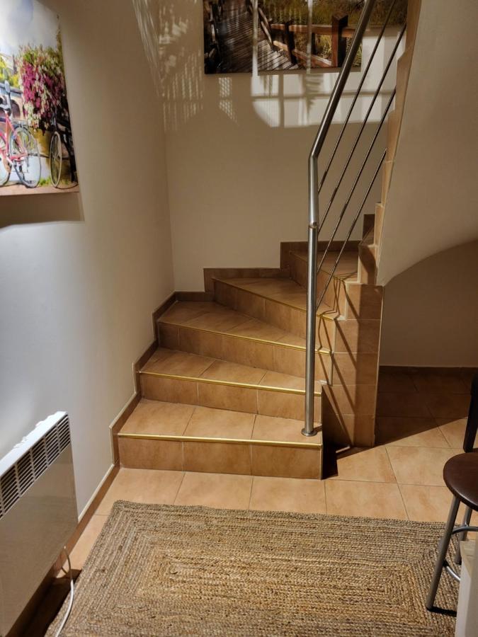 Radzymin Pd Faktura Apartamenty Na Przedmiesciach Z Prywatnym Parkingiem I Ogrodem Екстер'єр фото